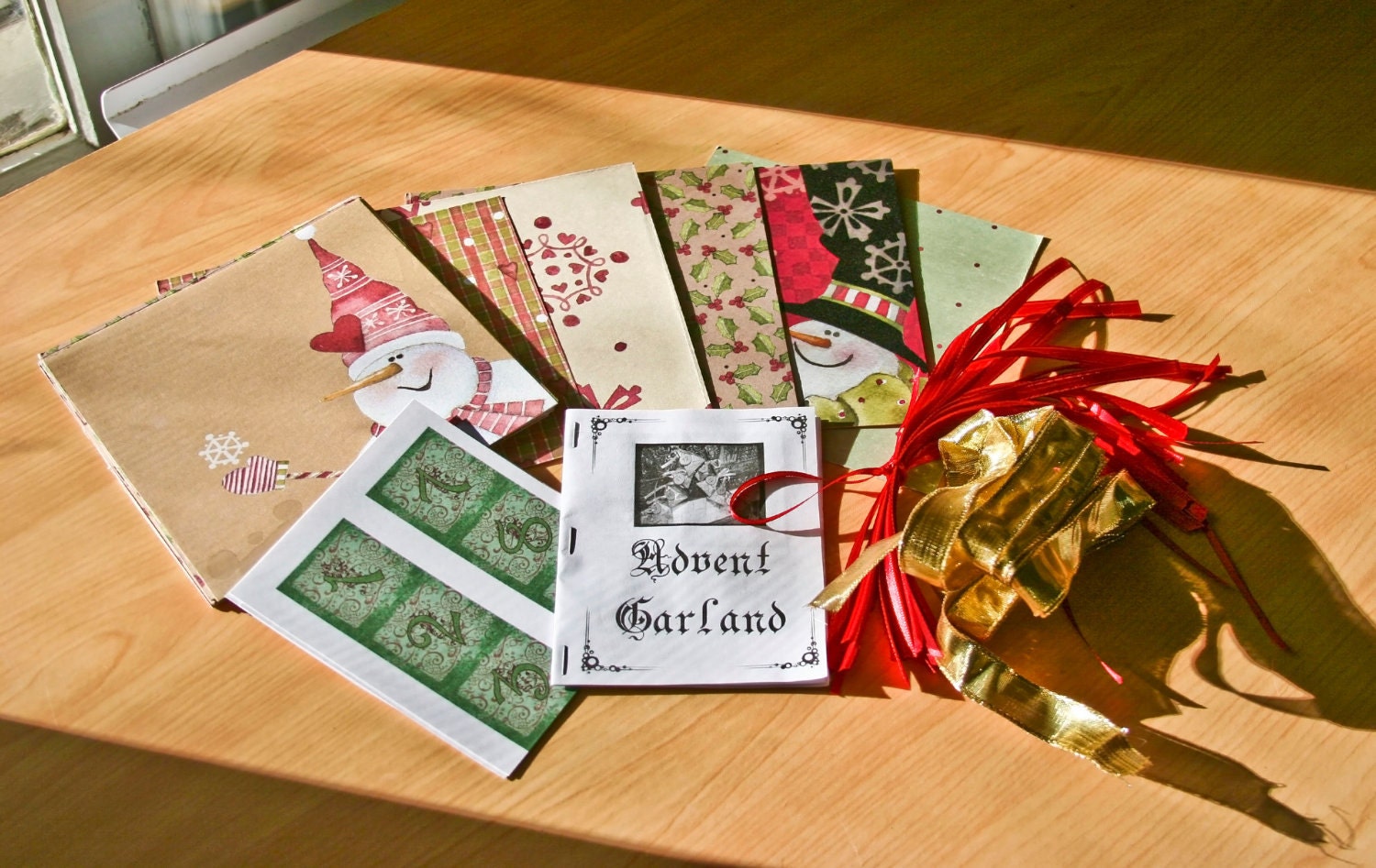 24 Day Origami Advent Garland Kit - Vintage Snowmen