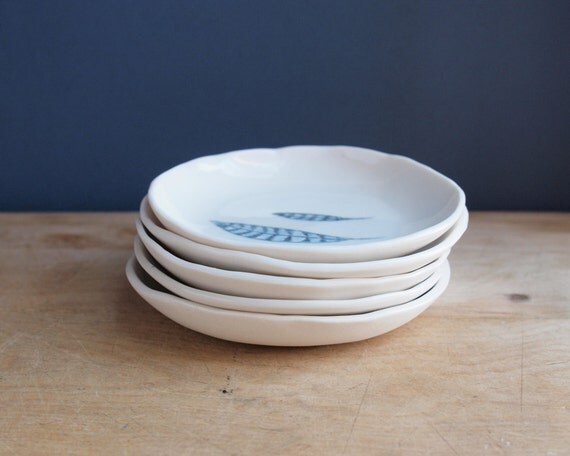 porcelain feather dish . no94