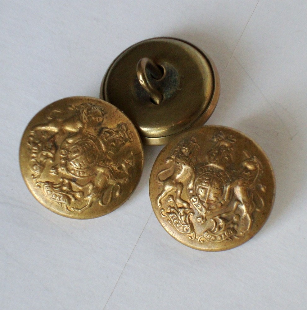 Vintage British Royal Coat of Arms Button WWI Era General Service Military Shank Buttons - Set of 3