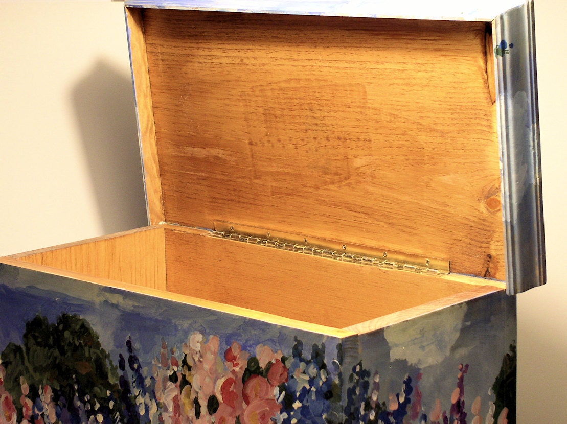 Painted Furniture Farmhouse Cottage Storage Trunk