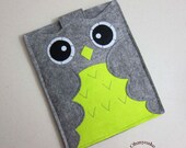 iPad case - iPad and purse - iPad bag - iPad covers - iPad Sleeve - Handmade felt iPad Sleeve - "Grey & yellow-green Owl " Design