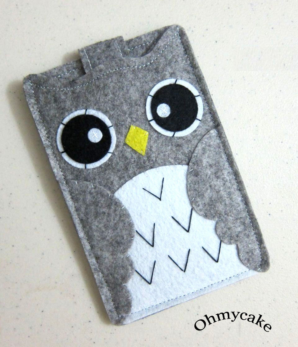 iPhone Case - Cell Phone Case - iPhone 4 Case - iPod Case - iPod Touch Case - Handmade iPhone Felt Case - " Grey Owl " Design