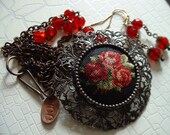 Gothic Victorian Brooch Pin Necklace Earrings Set Red Roses On Black