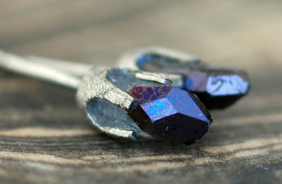Little Cobalt Aura Quartz Points in Textured 14k White Gold Earrings