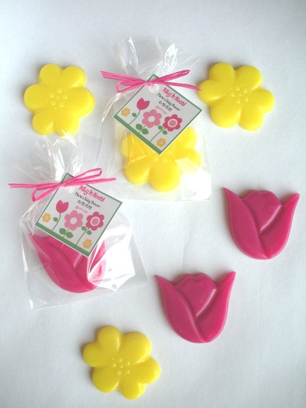 20 Tulip and Daisy Soap Favors