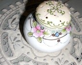 Victorian Powder Shaker