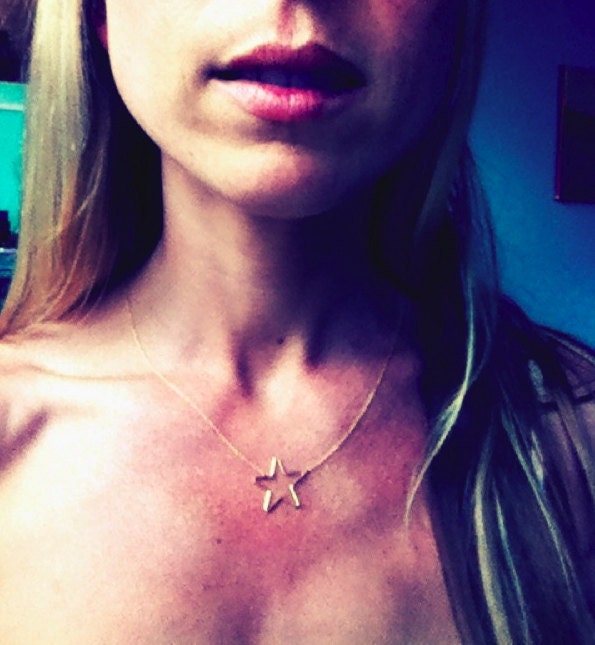 A Simple Silver Star Necklace