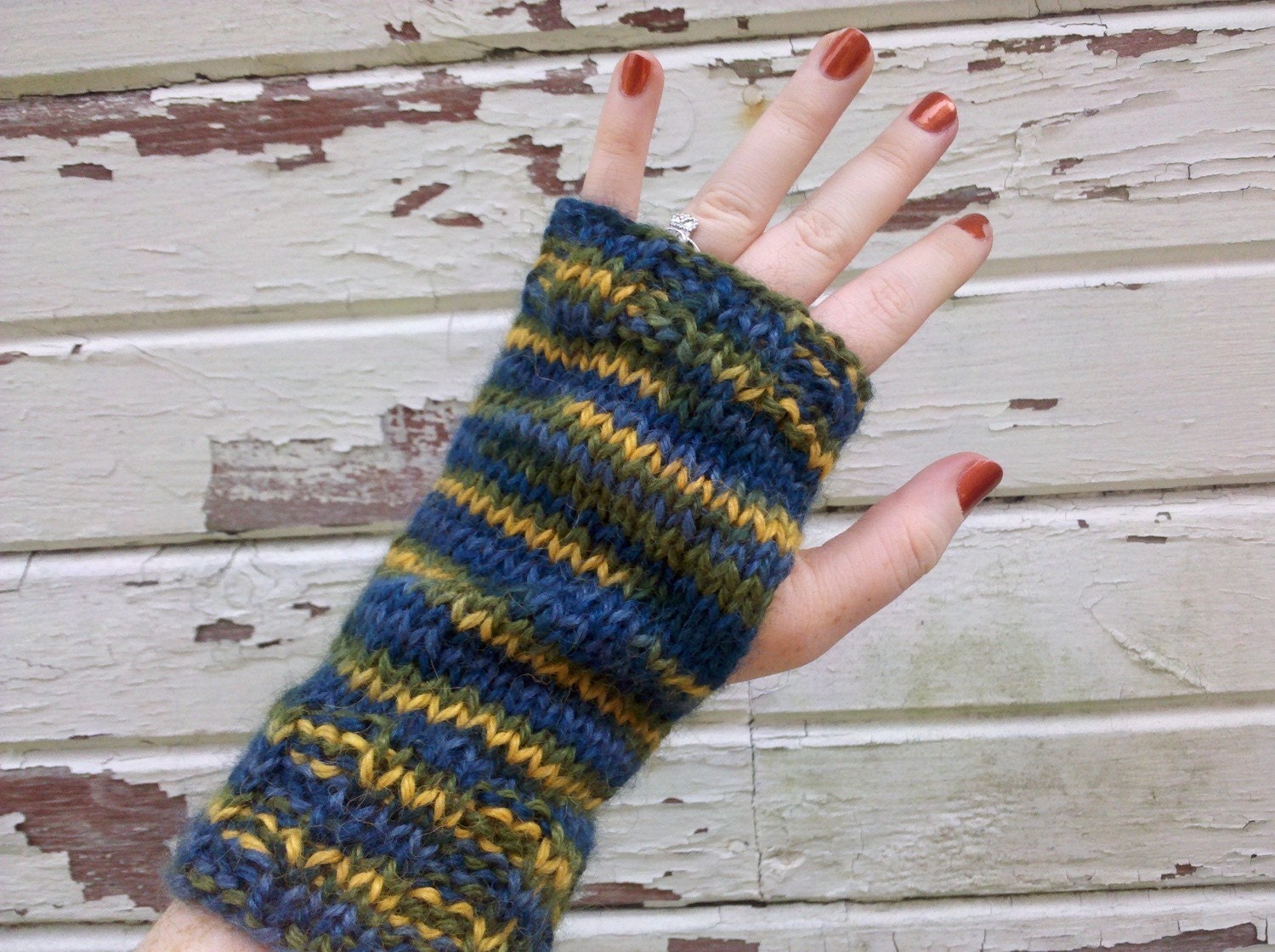 PDF Pattern Alice Inspired Fingerless Mittens