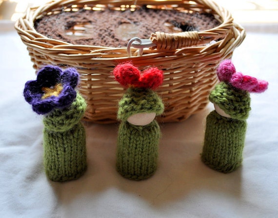 WALDORF KNITTING PATTERN- 3 Spring Dolls