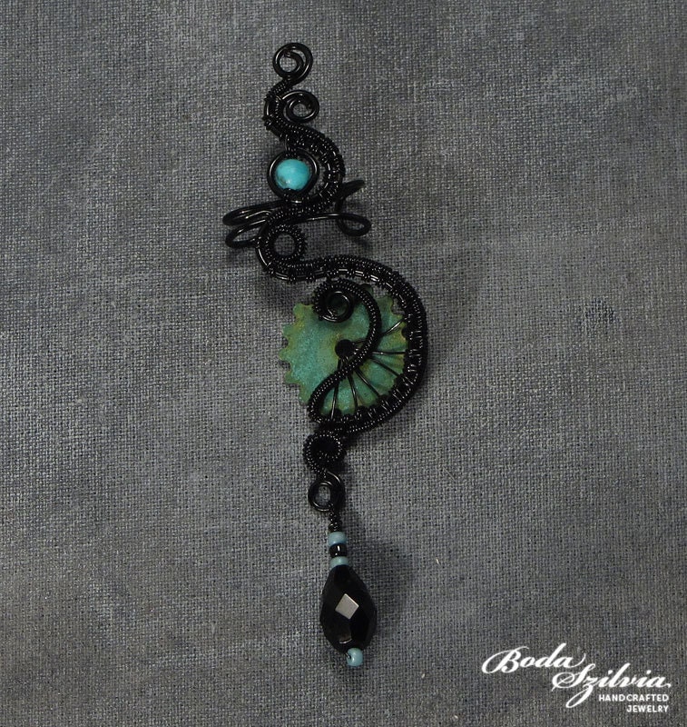 STEAMGOTH - OOAK wire wrapped ear cuff