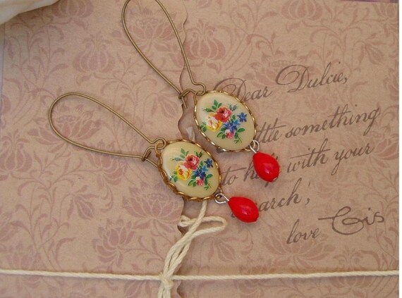 Sweet Emma....Vintage Cameo  Earrings