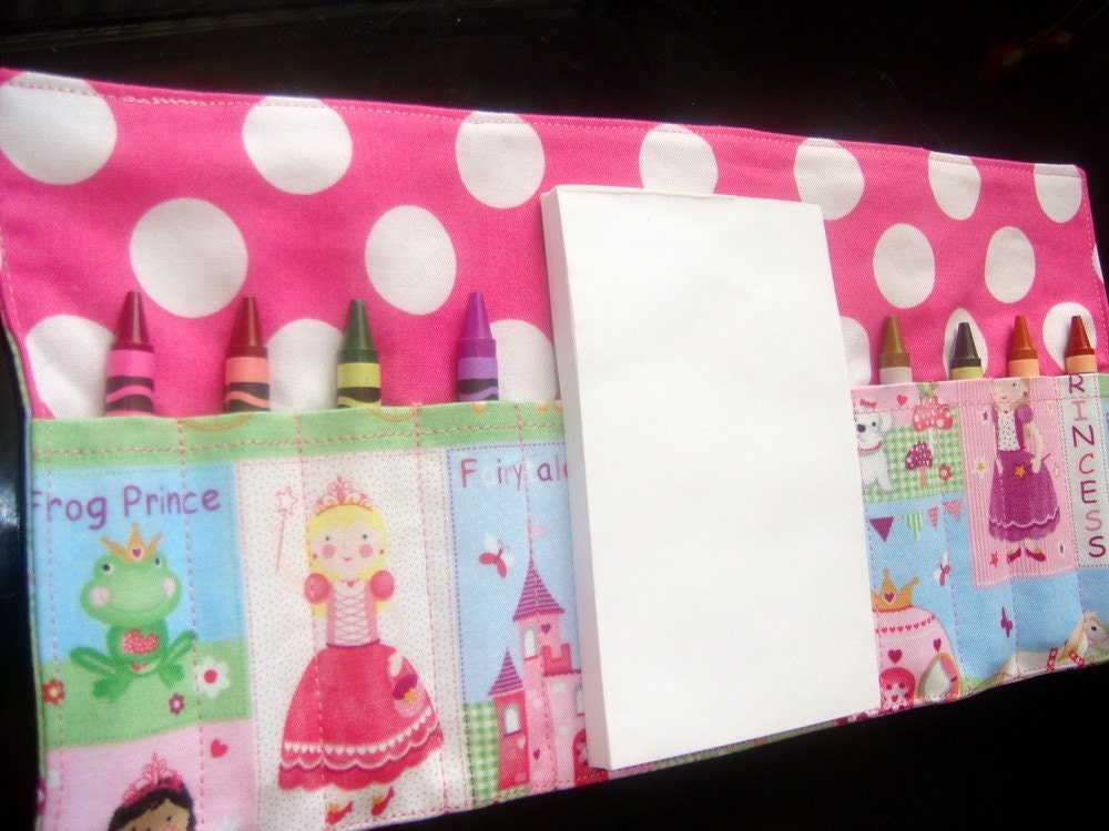 Mini Crayon Wallet - The Princess and a Frog - Notepad and Crayons included
