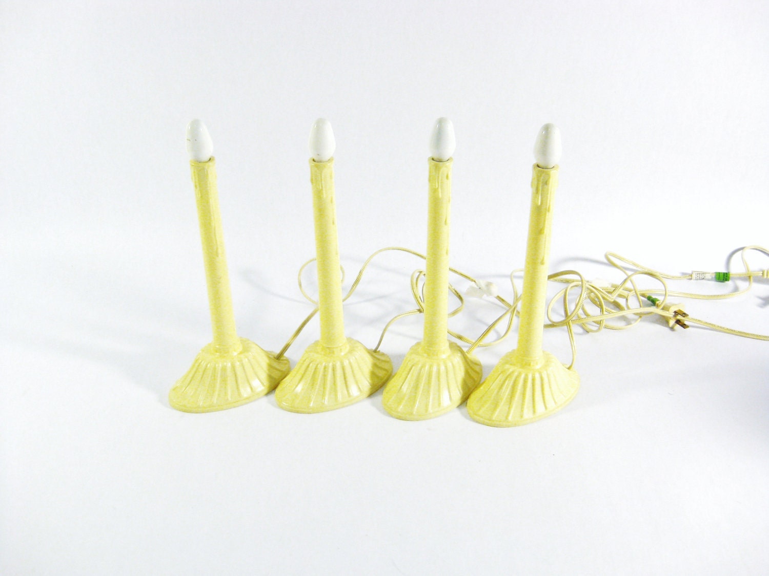 Vintage Christmas candle window lights set of 4 by vintagegeeklove