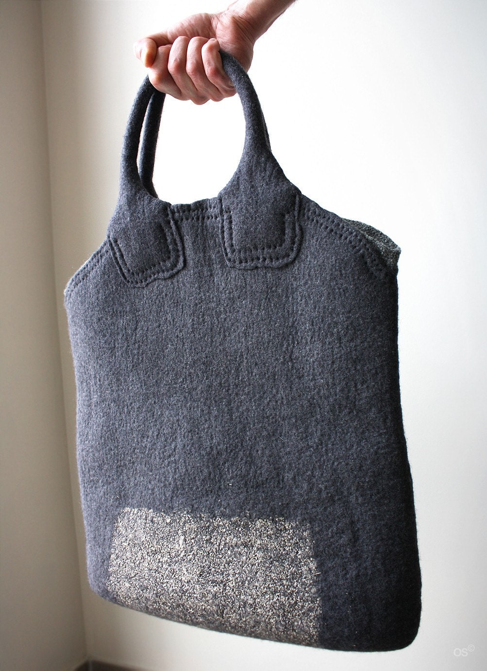 SALE 30%  S-UNIVERSAL / Unisex grey felted messenger handbag OOAK