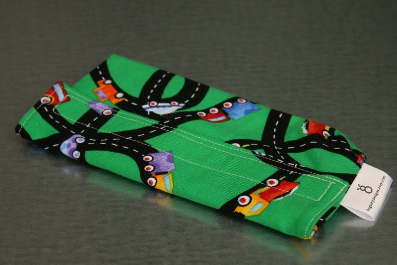 Reusable eco friendly washable Snack Bag - highway traffic on green