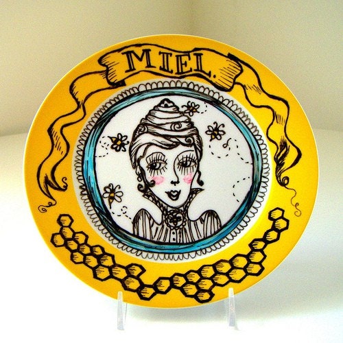 Ceramic Plate French Honey Bees Honeycomb Beehive Painted Illustration black yellow white