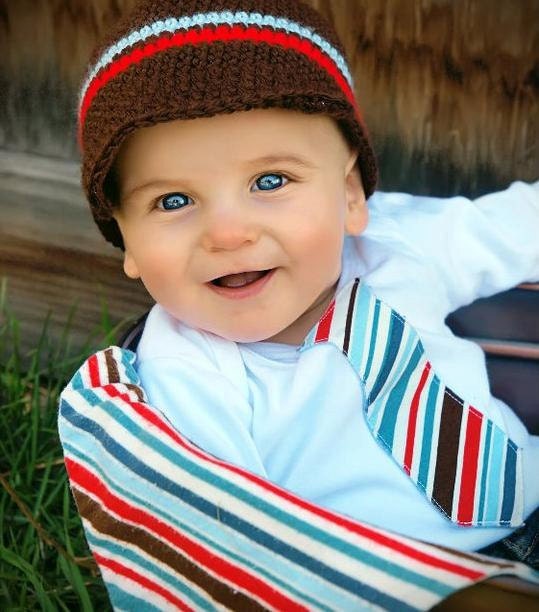 Size 0-3m, 3-6m, 6-12m, 12-18 and 24m Get the Set and Save -- Beanie and Tie Onesie Blue, Brown, Red - Professional Baby Shower Gift Set