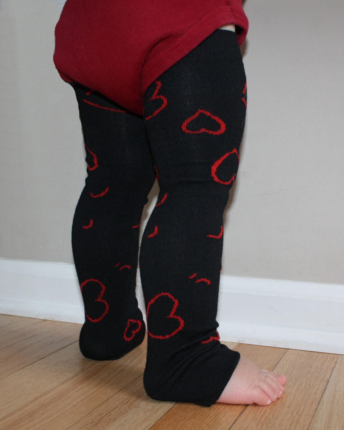 Black Red Broken Hearts Baby Leg Warmers
