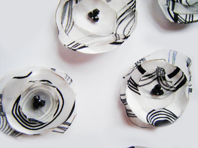Bubbles Black and White Applique or Decoration Flowers x 10