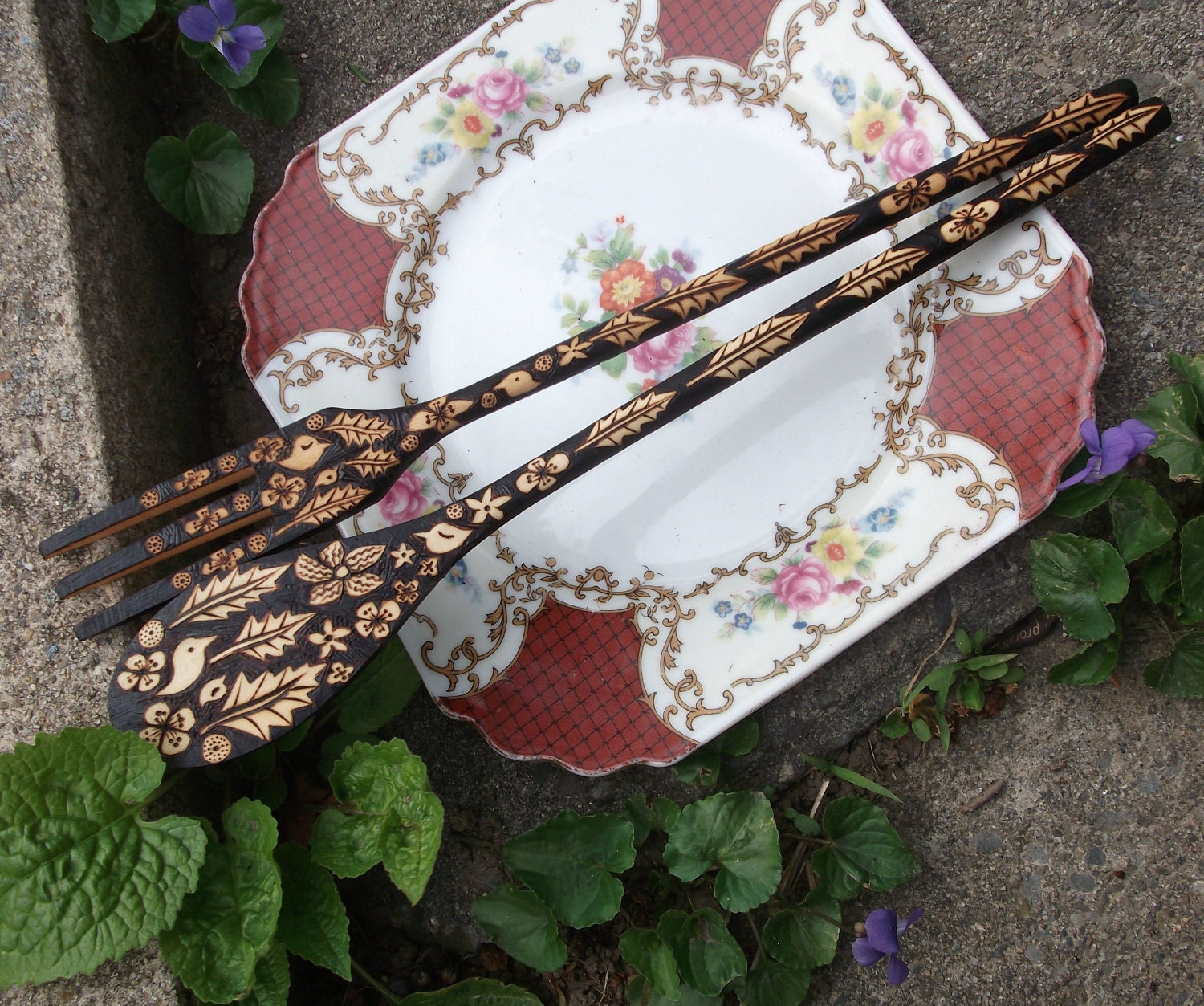 custom serving fork and spoon set, flower bird leaf ooak design, wood burning, burnedfurniture handmade