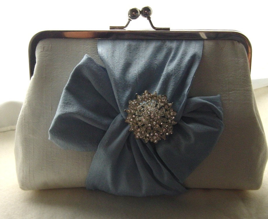 Ivory Blue Bridal Clutch / Wedding Clutch / Bridesmaids Gift / Chloe
