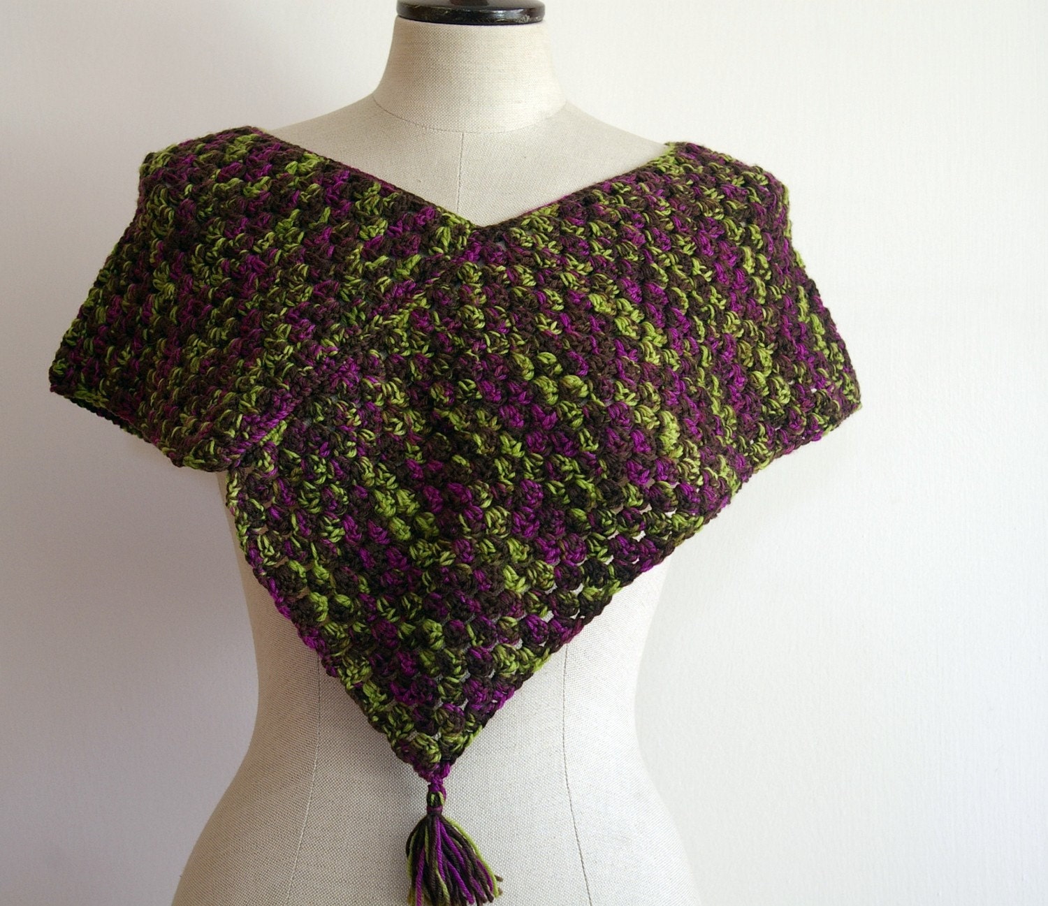 Warm little poncho style perfect for spring / autumn