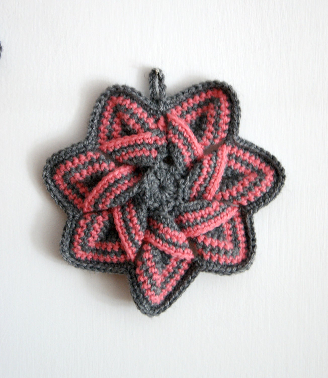 Pot Holder crocheted grey and pink