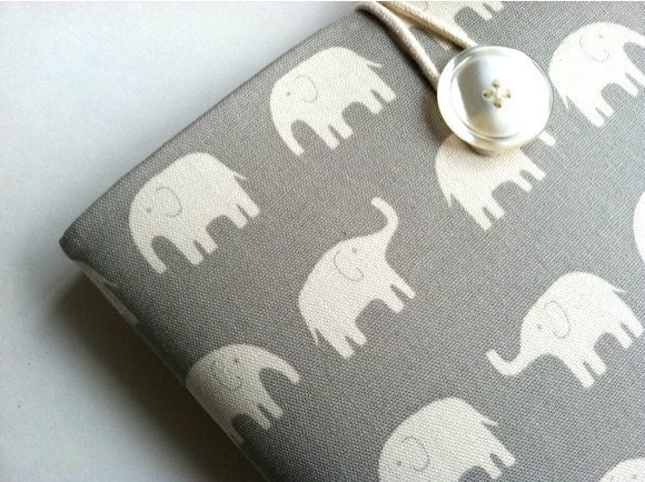 MacBook Pro 13 Case Padded Laptop Sleeve Cover - Elephants
