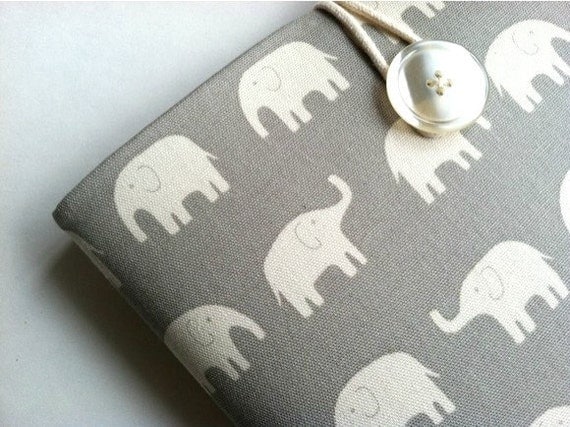 MacBook Pro 13 Case Padded Laptop Sleeve Cover - Elephants