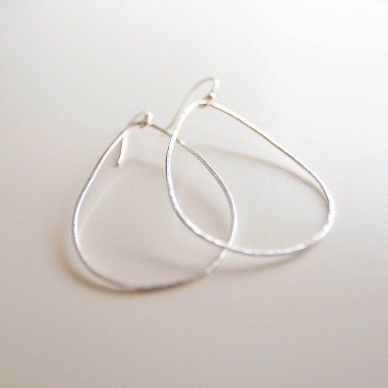 Elle - Modern Sterling Silver Hoop Earrings
