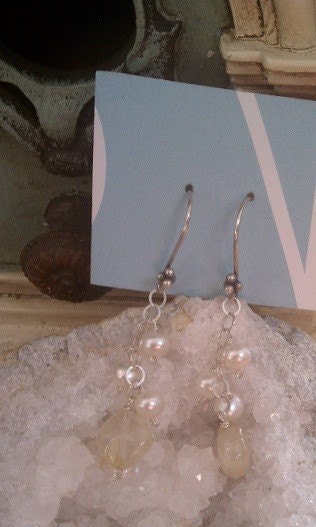 Pretty Pearl dangles