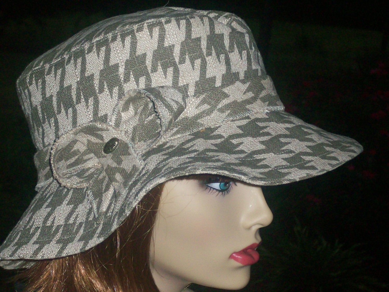 Large Khaki Houndstooth Sunhat