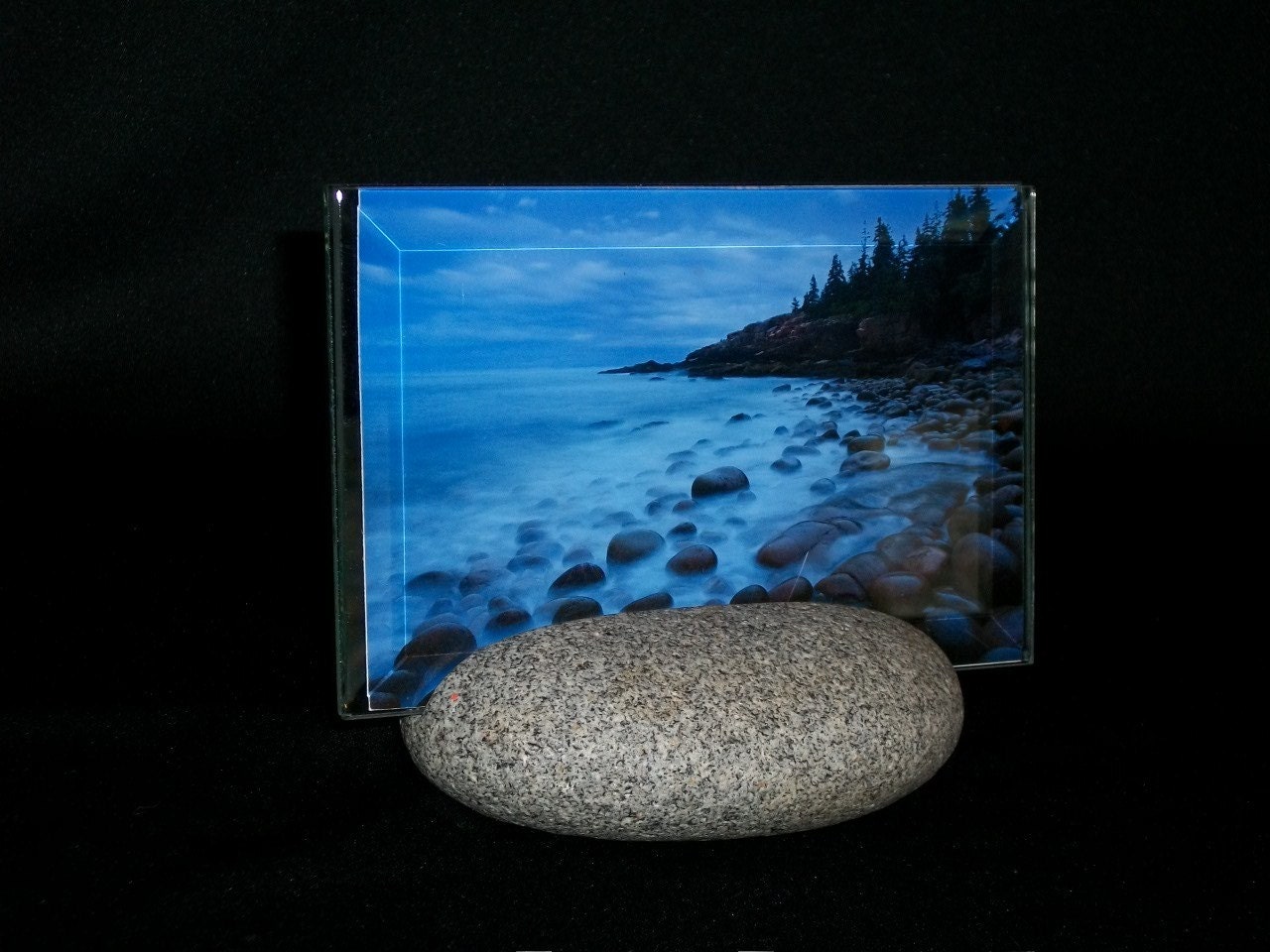 Stone photo / live art display
