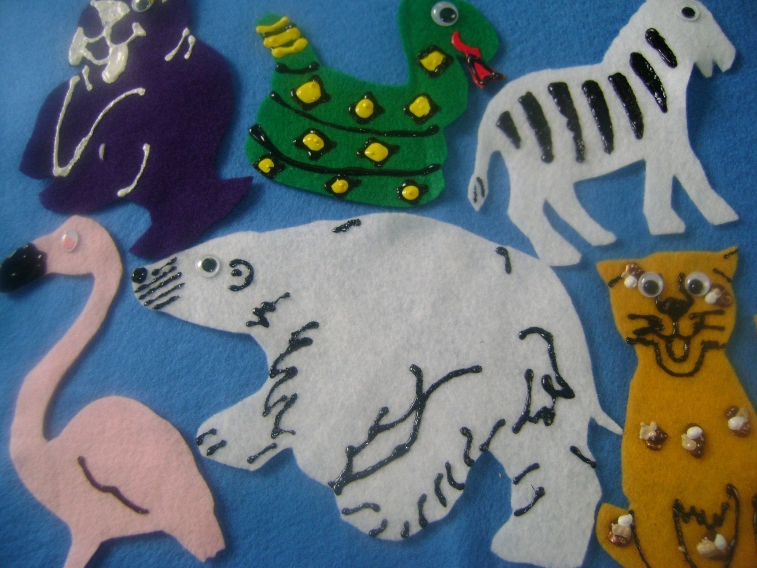 POLAR BEAR, Polar Bear What Do You Hear Felt Board Flannel Board Set