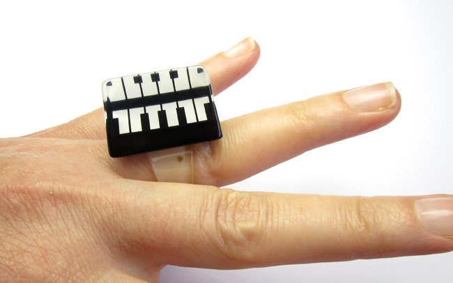 Piano - Resin ring - All sizes