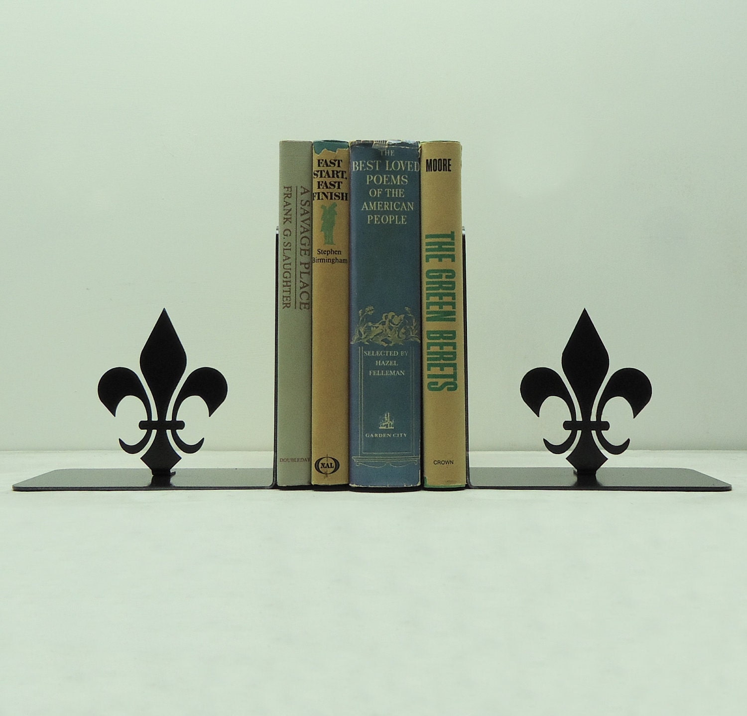Fleur De Lis Metal Art Bookends - Free USA Shipping