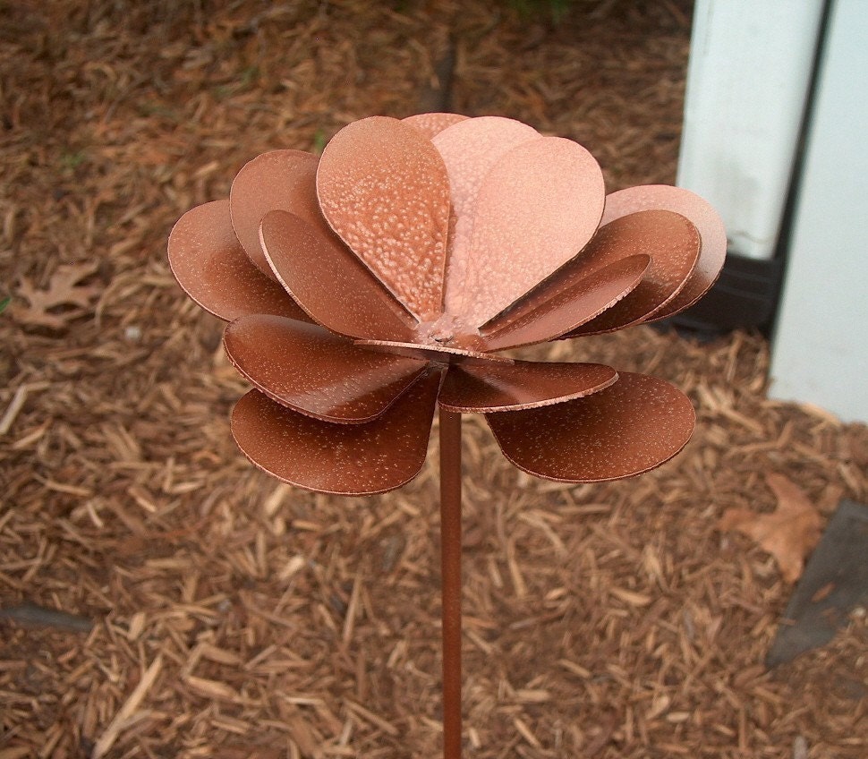 Metal Flower Yard Garden Art
