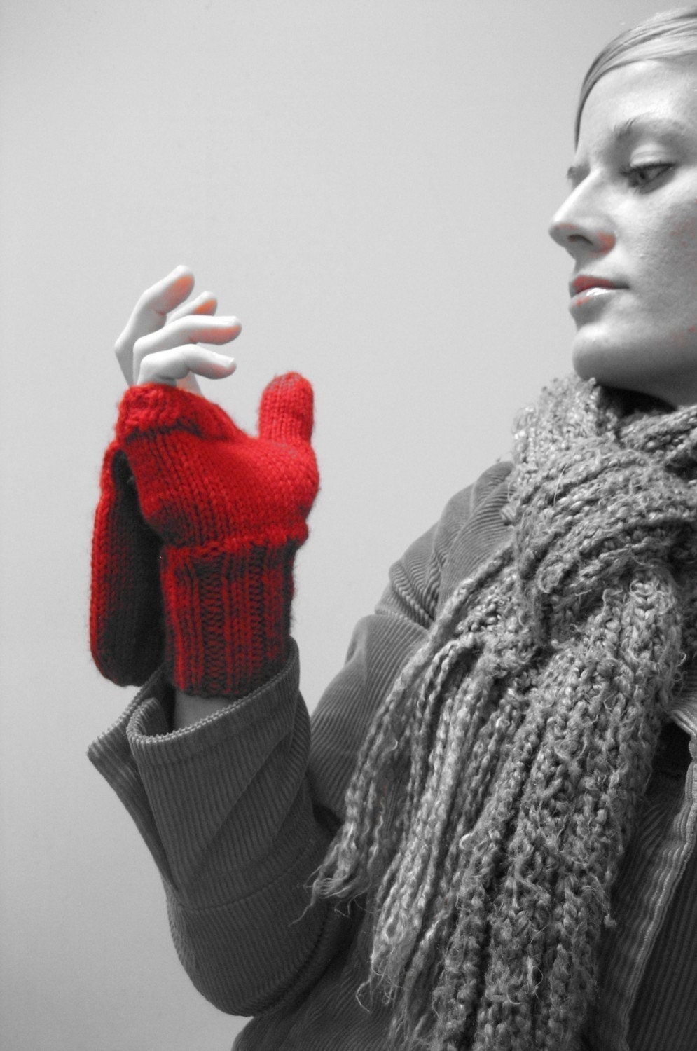 RED is BEST // mittens worsted pop top gloves knitting pattern PDF