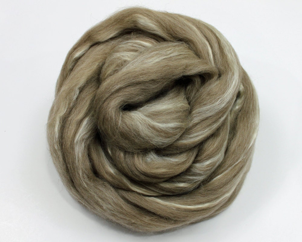 Oatmeal BFL / Silk - Undyed Roving (8oz)