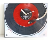 Red Record Music Clock : Retro Red Record Player Clock 1.0