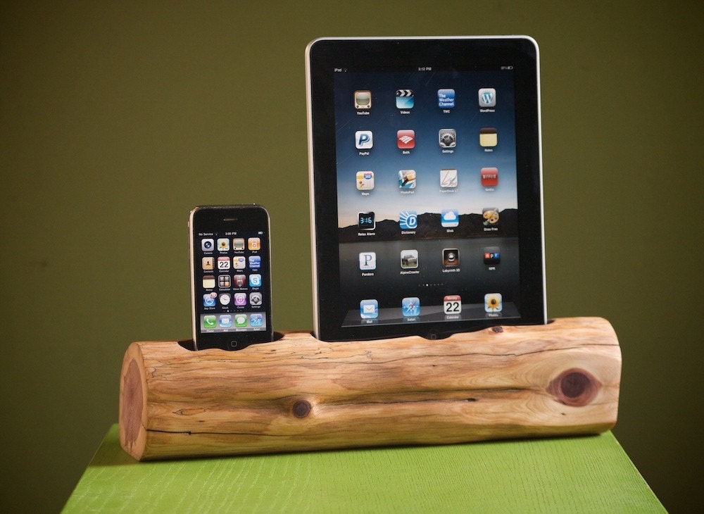 iPad/iPhone dual docking station