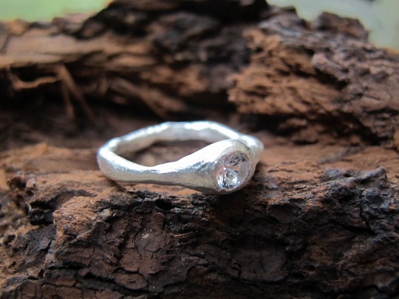 White Sapphire / Organic Pure Silver Band