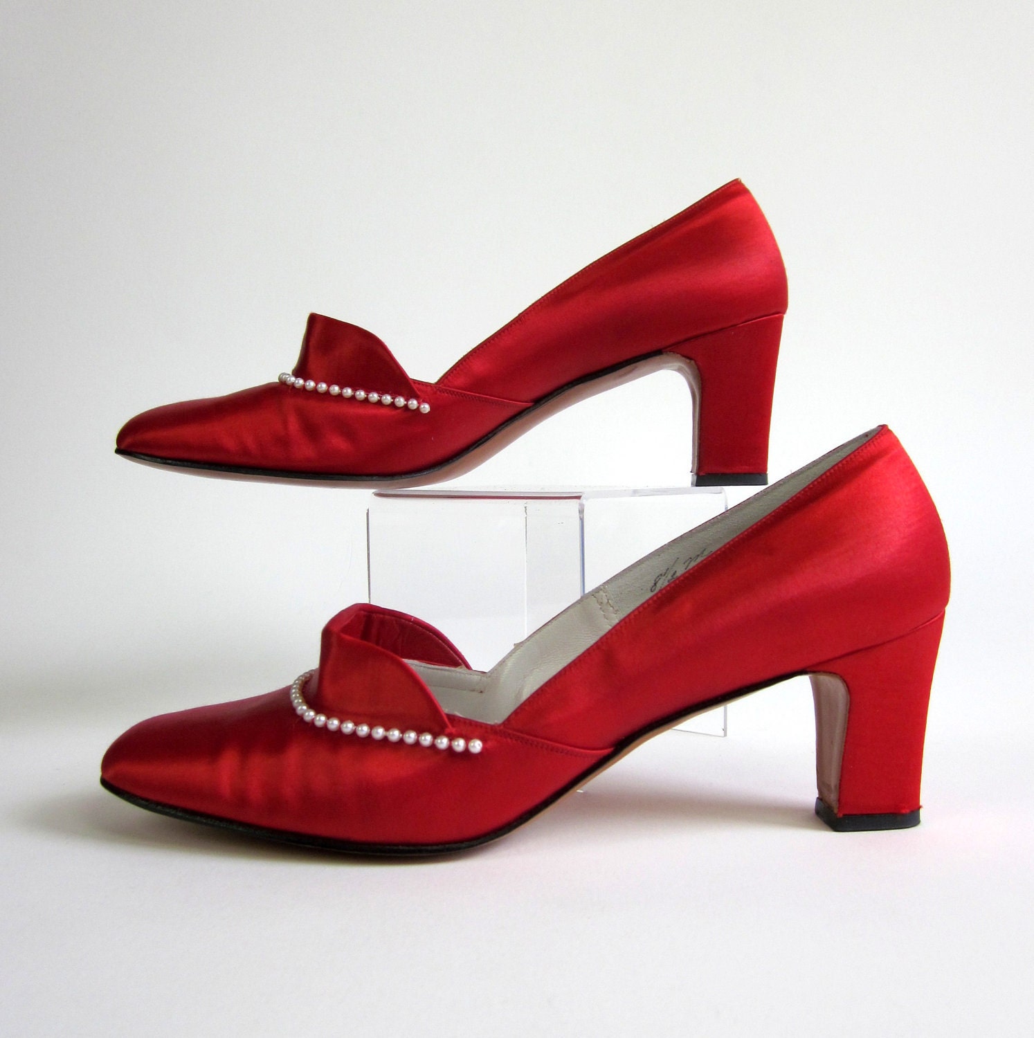 reserved for shannon // Red Satin and Pearls Biscayne East Collection Pumps 60s / size 8.5M
