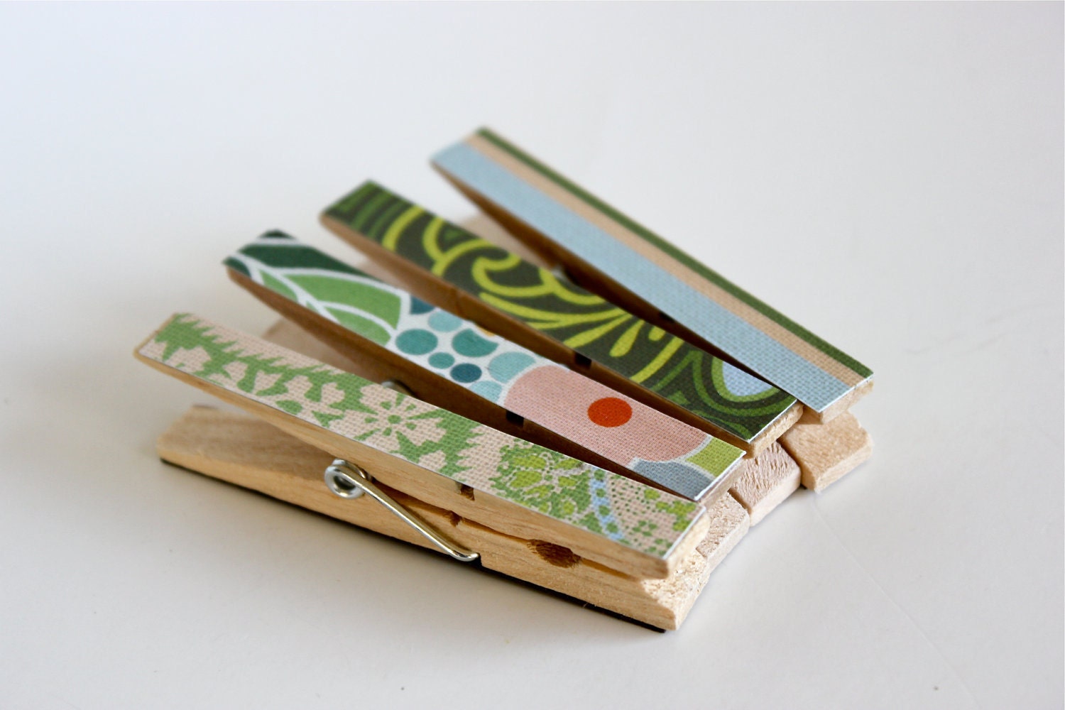 4 Amy Butler Magnetic Clothespin Clips
