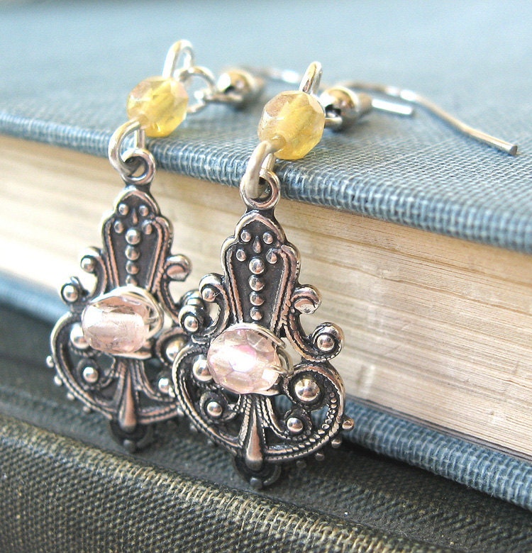 Early Frost - Pink glass silver earrings - Snow Queen