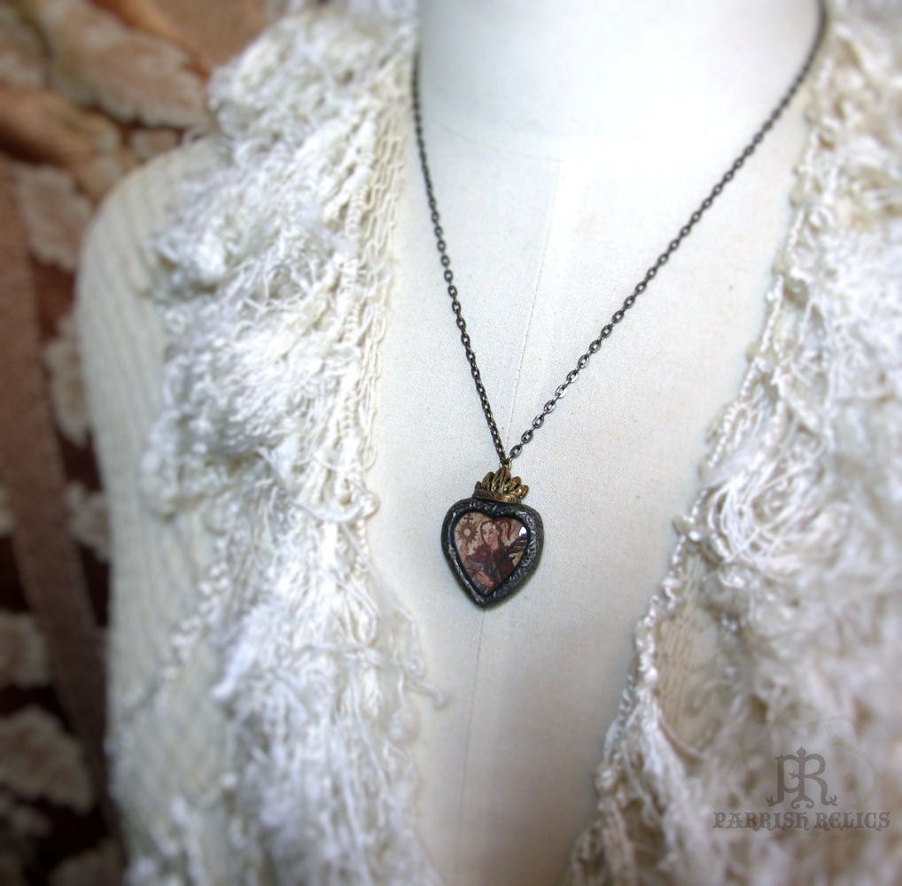 Icon - Sacred Heart Pictorial Necklace