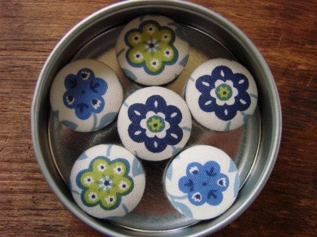 Blue and Green Flower Magnets
