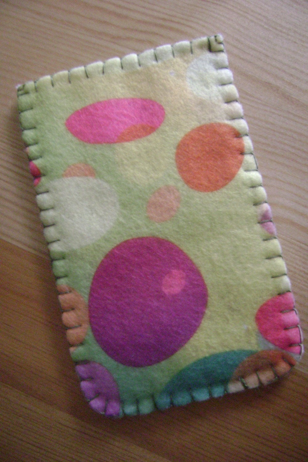 Colorful Bubbles Sunny Felt iPod Case