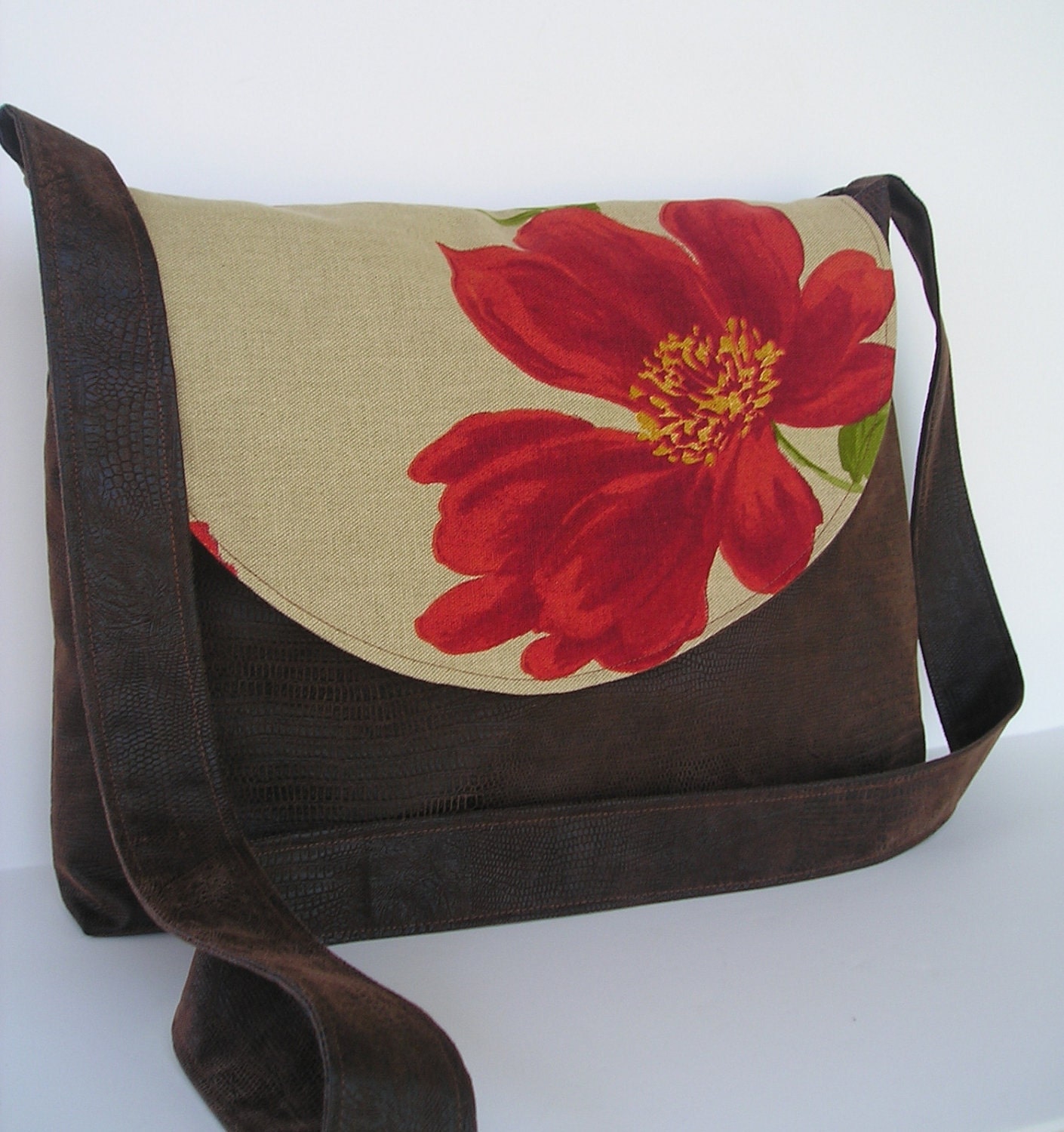 Messenger Bag / Crossbody Bag / Laptop / Diaper Bag in Rustic Poppy