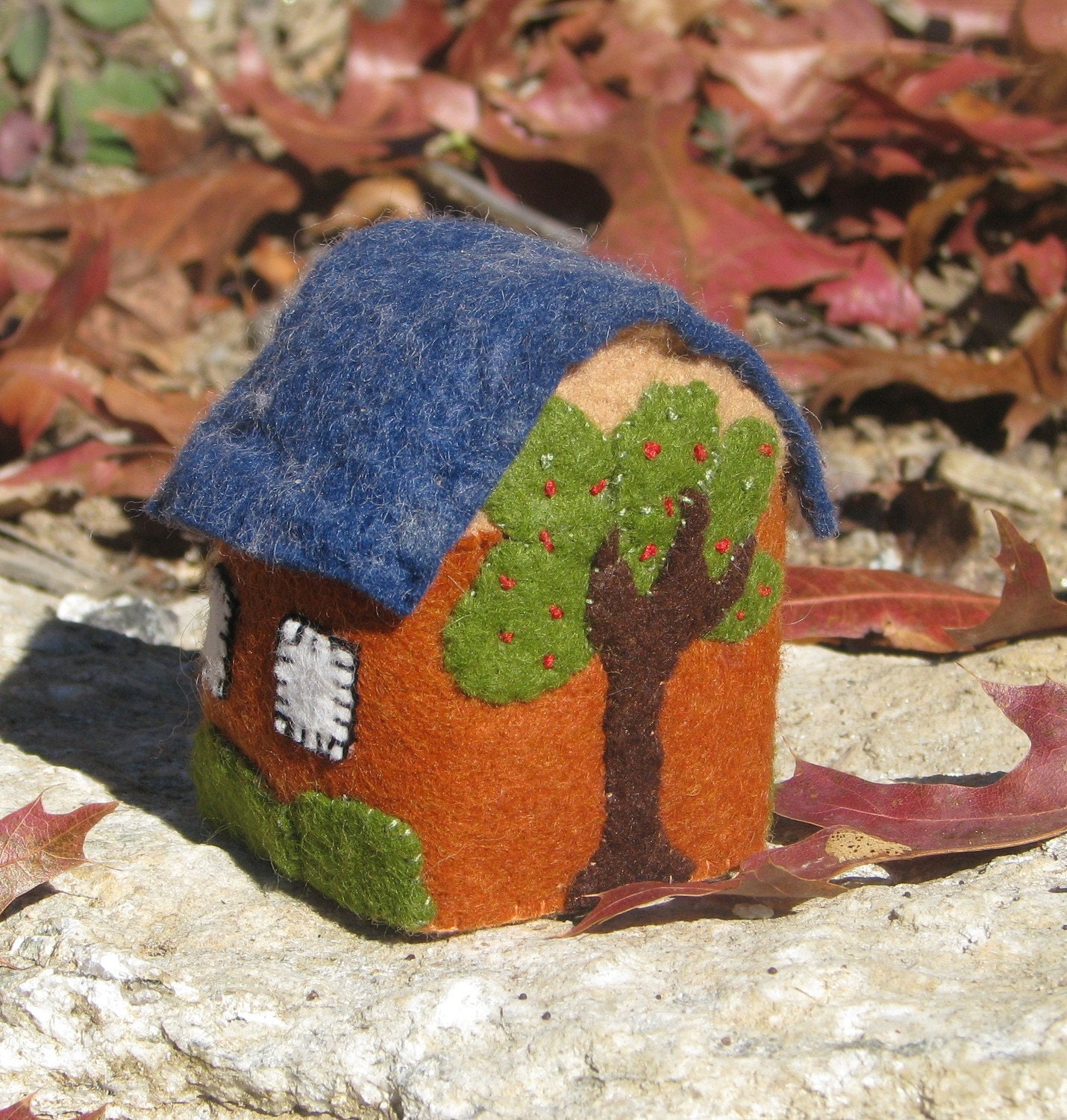ON SALE for the HOLIDAYS - No Place Like Home - Wee Wool Pin cushion